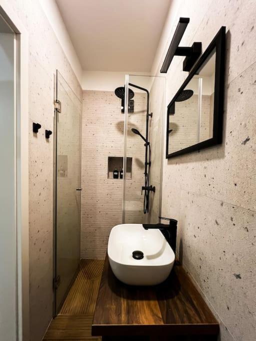 Studio Apartment Joanna Rijeka Exterior photo
