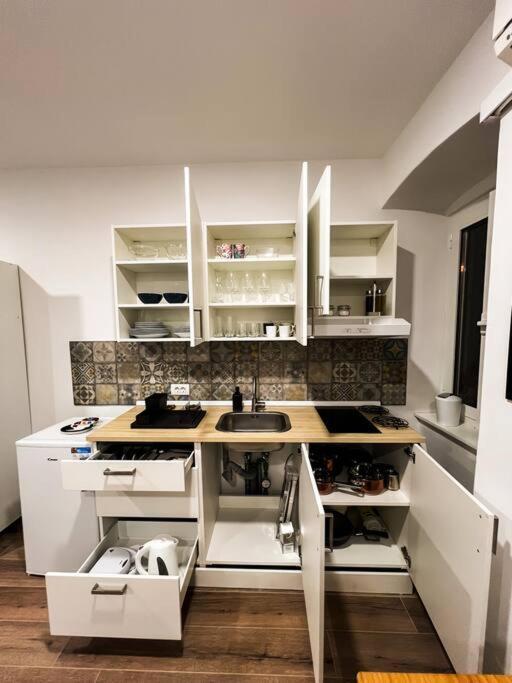 Studio Apartment Joanna Rijeka Exterior photo